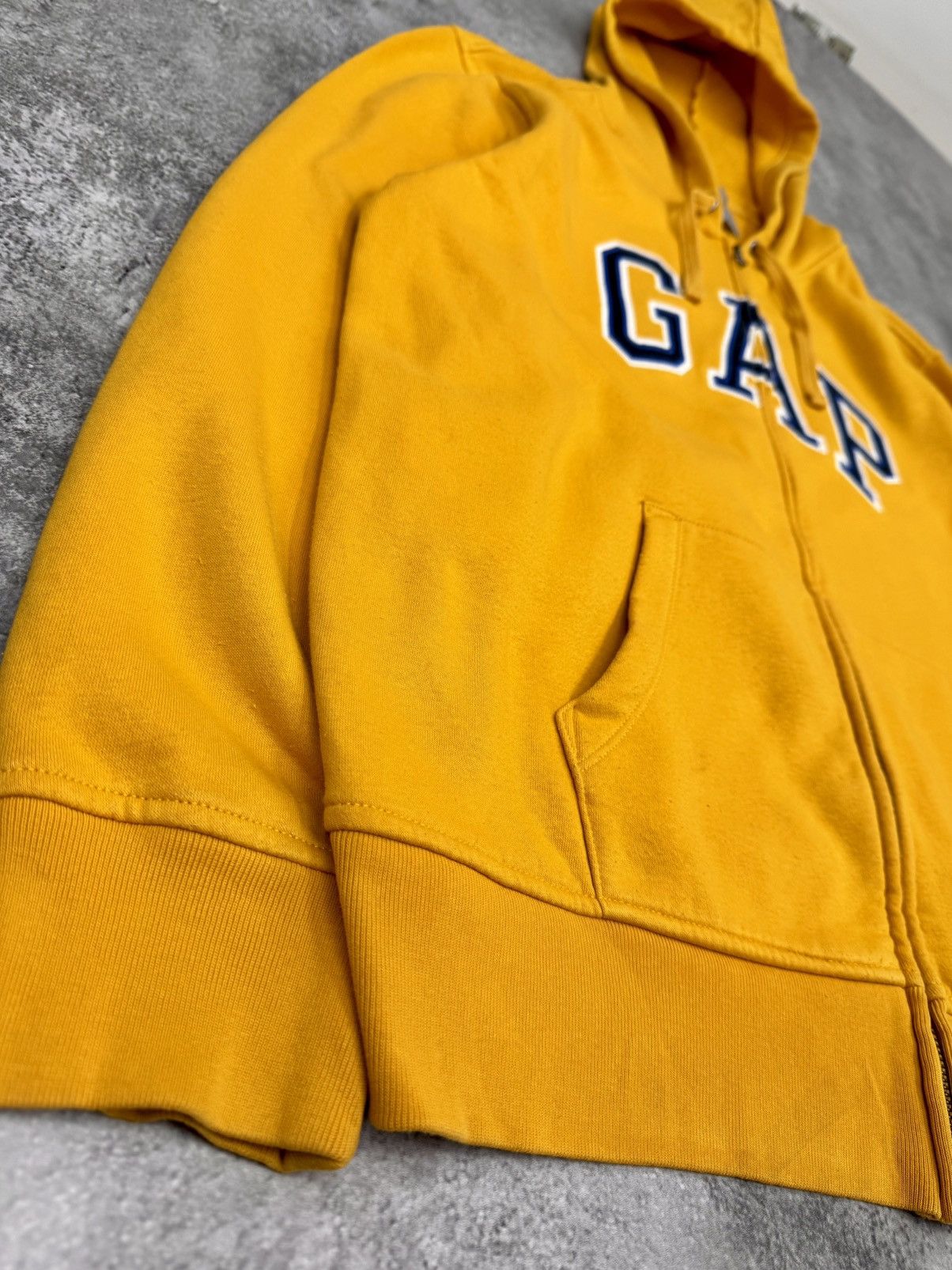 Gap GAP Men Cotton Zip Hoodie Yellow Size M Size US M / EU 48-50 / 2 - 6 Thumbnail