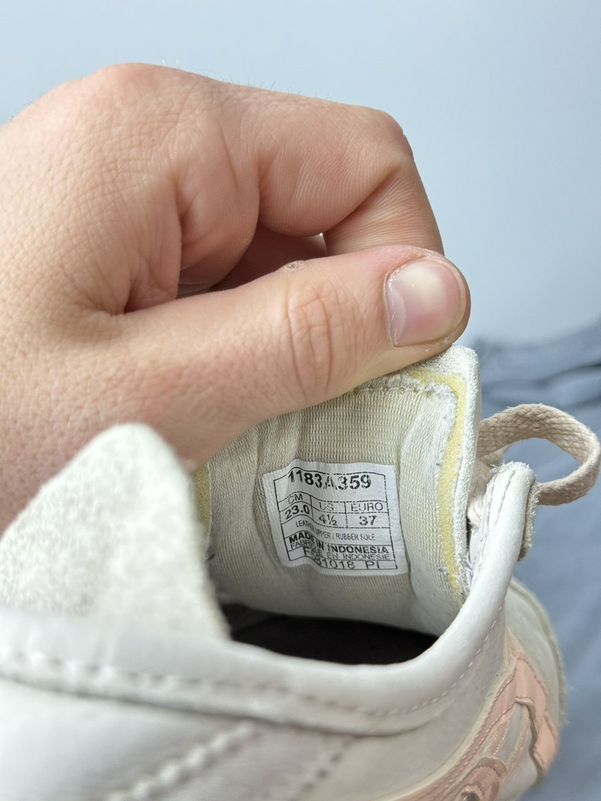 Asics Rare! Vintage ASICS Onitsuka Tiger Low Top Sneakers Asics Size US 7 / IT 37 - 8 Thumbnail