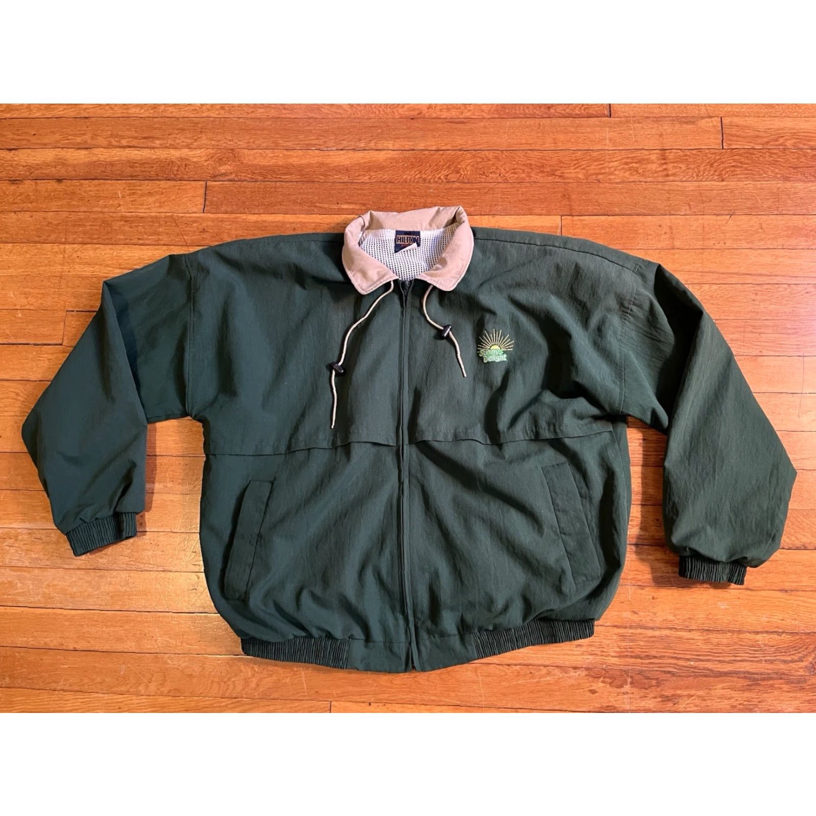 Vintage VINTAGE Hilton Active Apparel Jacket Mens XL Green 90s Windbreaker Full Zip Lined Pockets Logo Embroidered Weathered Casual Workwear Size US XL / EU 56 / 4 - 2 Thumbnail