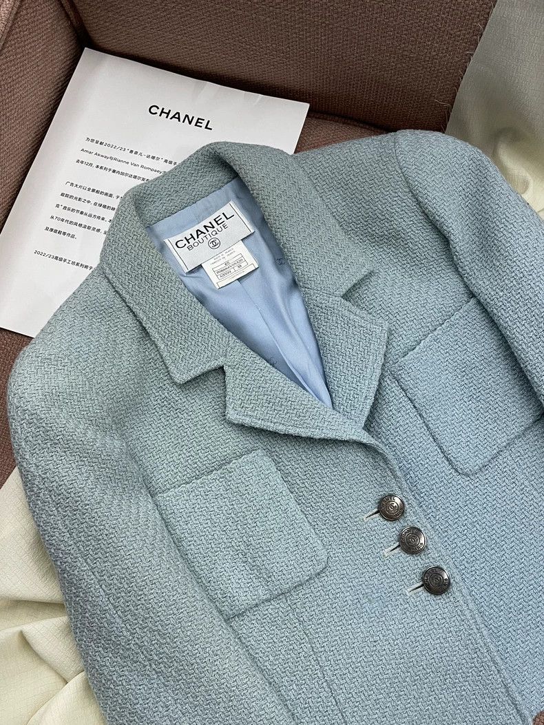 Chanel Chanel Blue vintage two-pocket jacket Size XS / US 0-2 / IT 36-38 - 2 Thumbnail