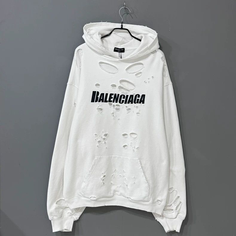 Balenciaga Balenciaga Damaged printed logo hoodie Size US M / EU 48-50 / 2 - 1 Thumbnail