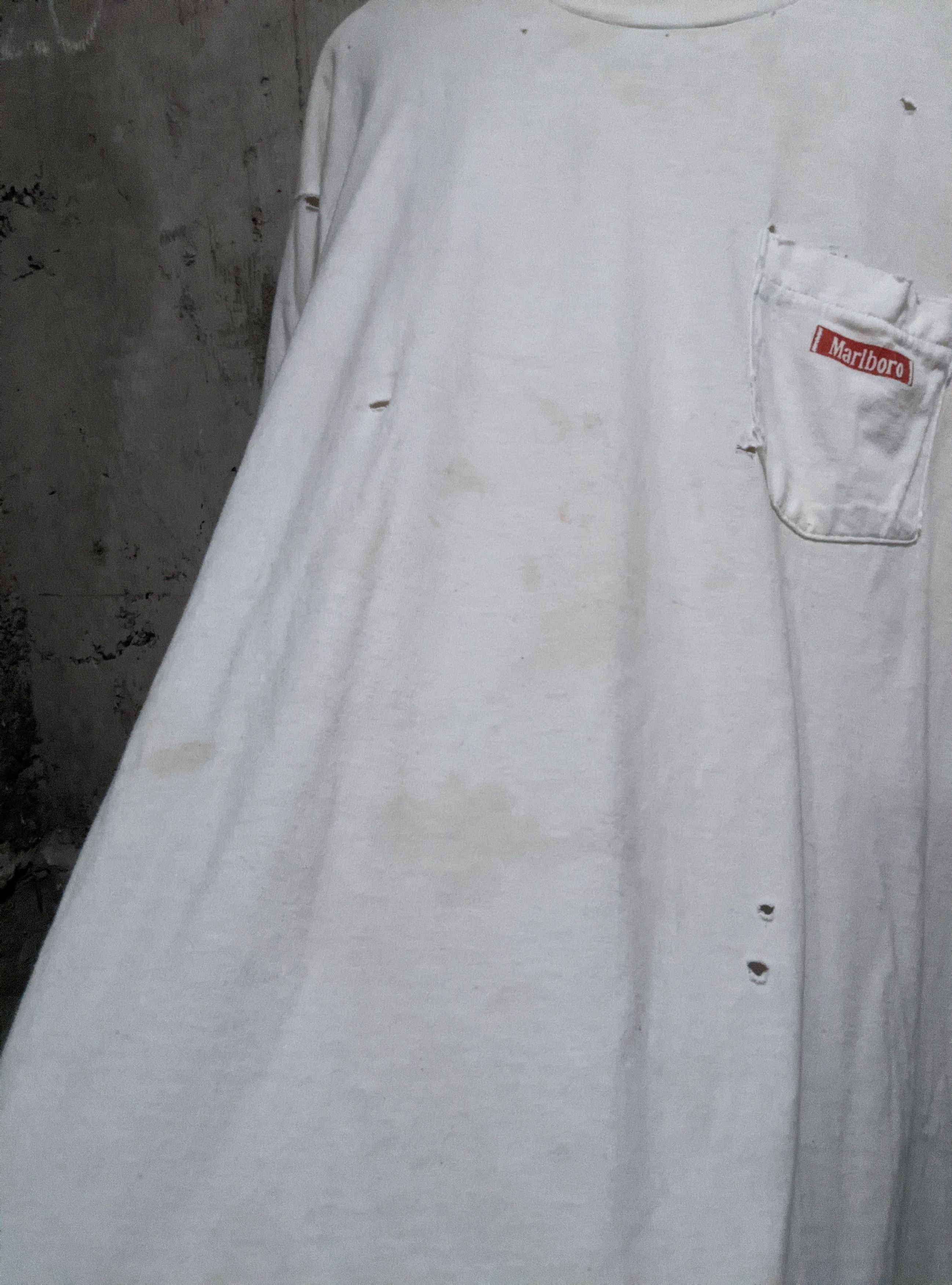 Vintage Vintage 90s thrashed Marlboro distressed dirty faded erd Size US XL / EU 56 / 4 - 6 Thumbnail