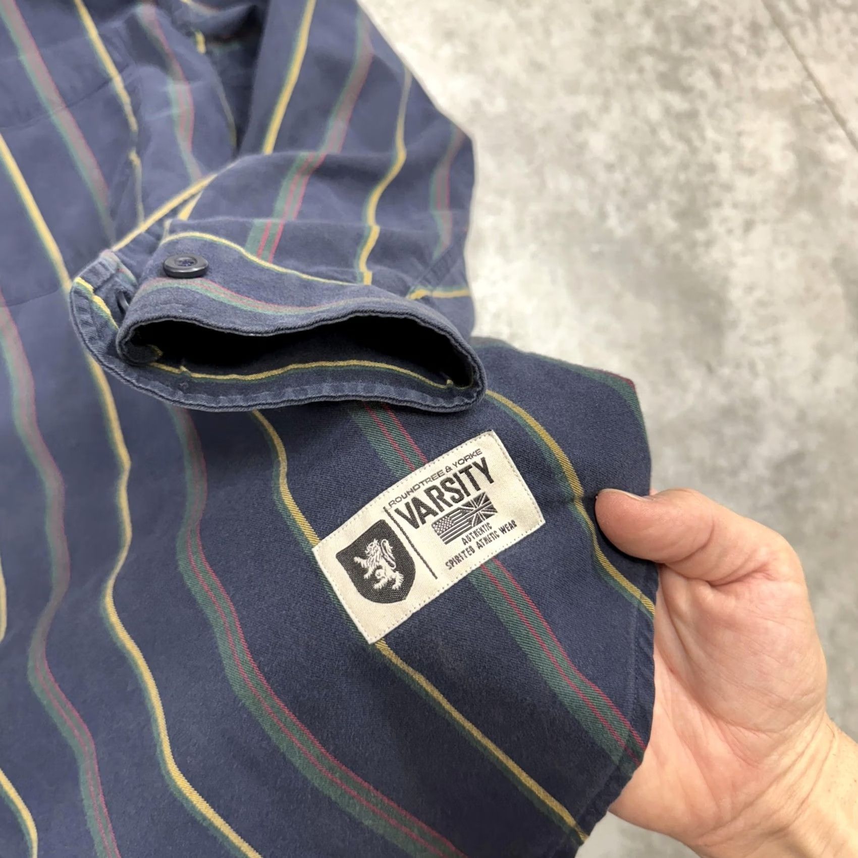 Roundtree & Yorke VINTAGE Roundtree & Yorke Varsity Shirt Mens Large Blue Striped Button Down 90s Size US L / EU 52-54 / 3 - 4 Thumbnail