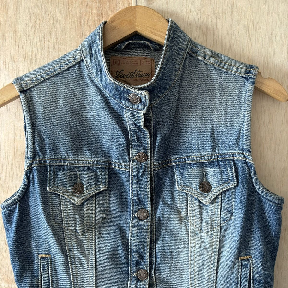 Levi's Vintage Levi's Denim Trucker Women's Vest Size S / US 4 / IT 40 - 2 Thumbnail