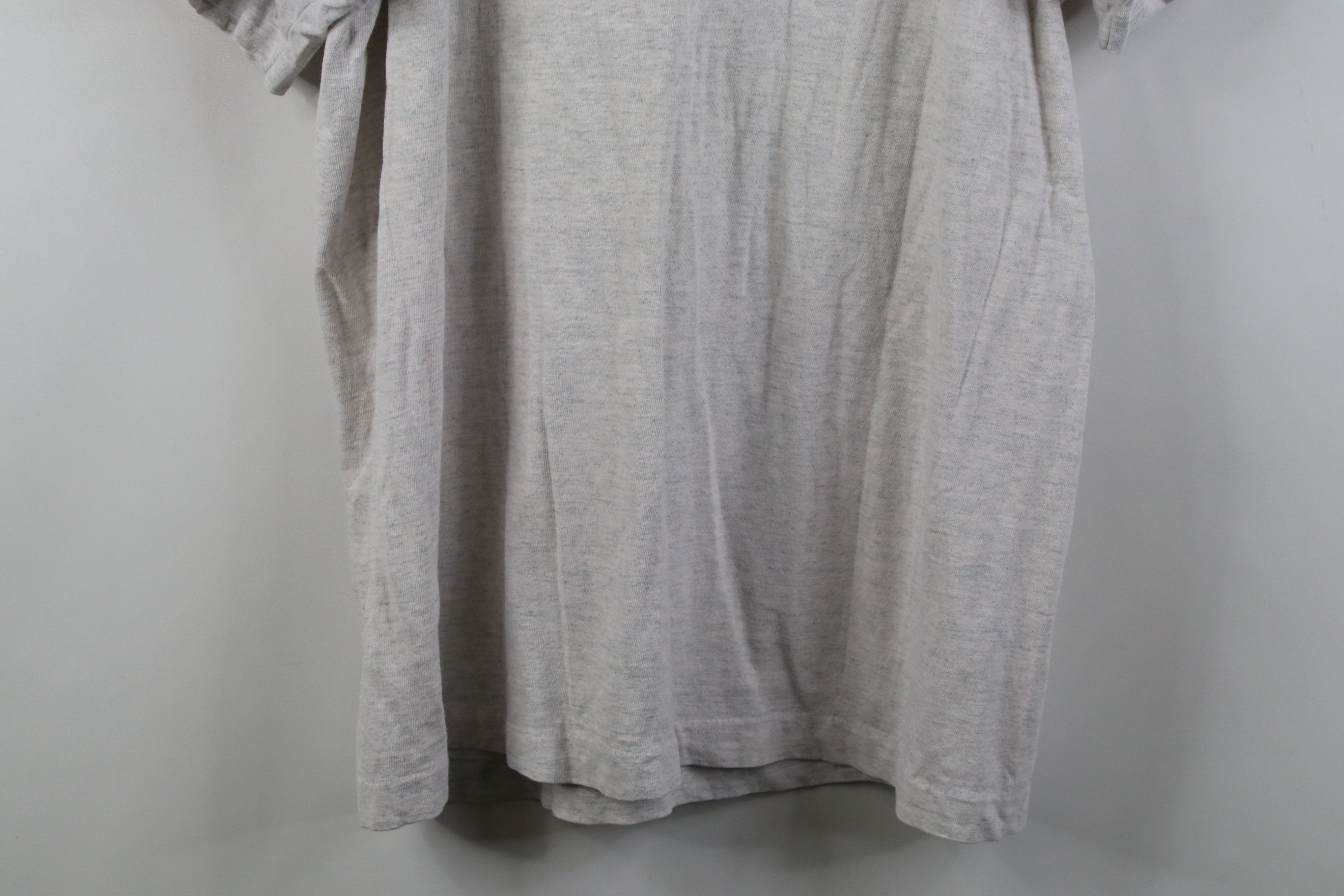 Vintage Vintage 90s Harvard University Short Sleeve T-Shirt Gray USA Size US XL / EU 56 / 4 - 10 Thumbnail