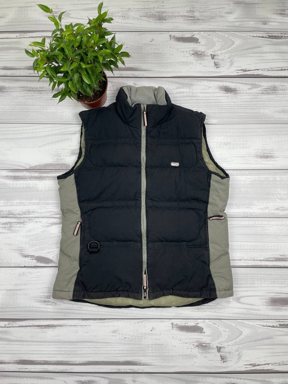 Nike Vintage Nike puffer vest 90s rare Size US S / EU 44-46 / 1 - 1 Thumbnail
