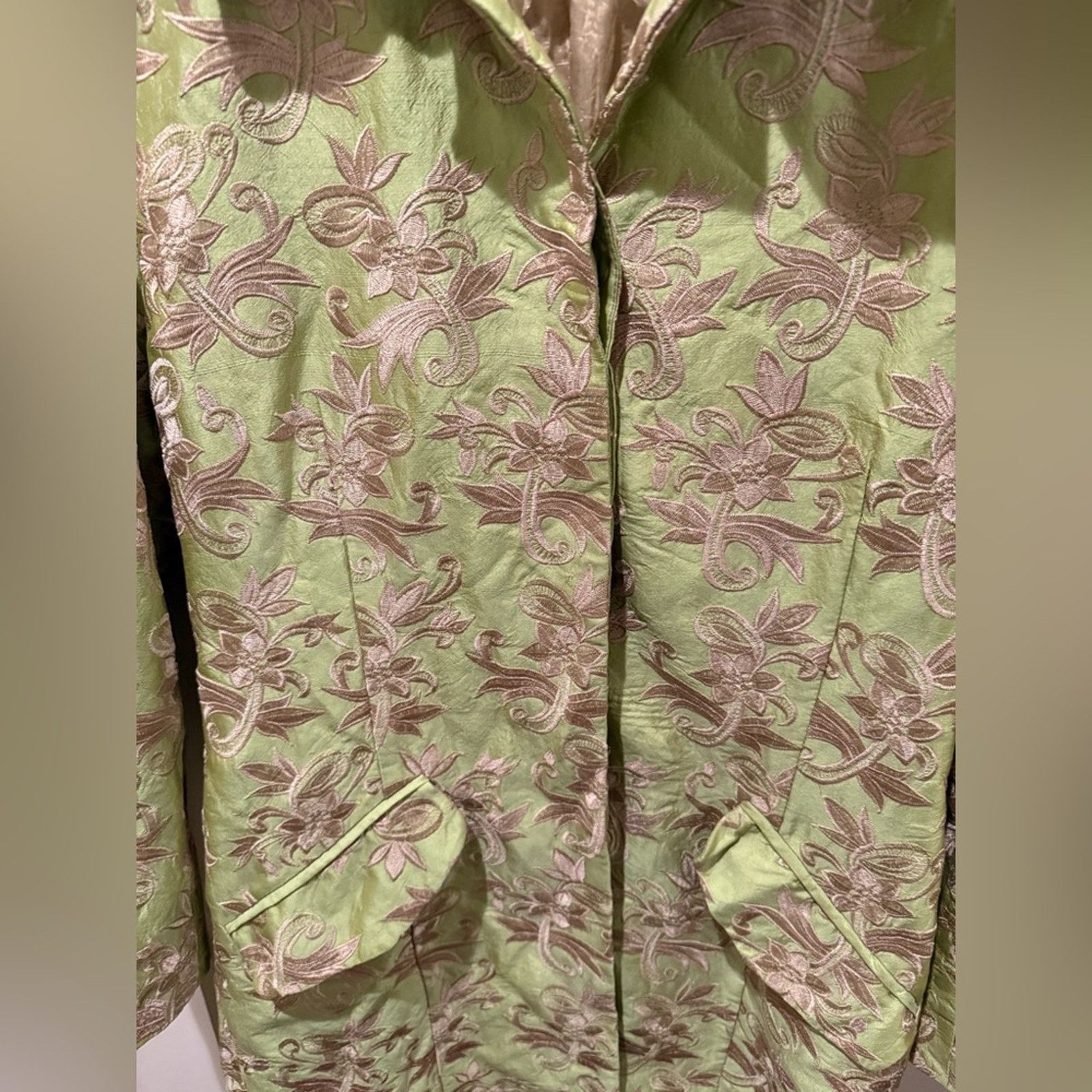 Bloomingdale's Bloomingdale’s Silk Floral Embroidered Jacket Green Taupe 4 Size S / US 4 / IT 40 - 4 Thumbnail