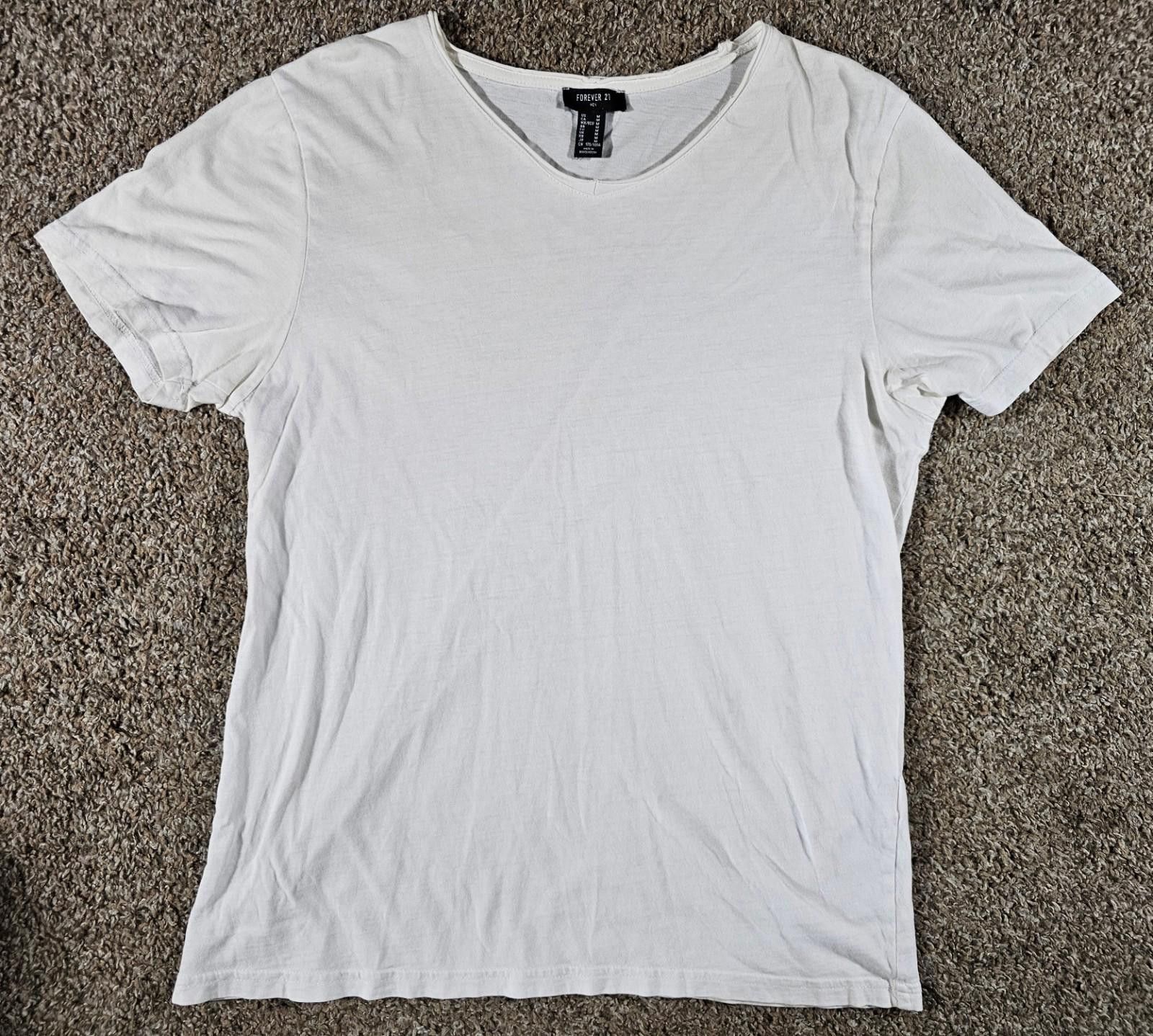 Forever 21 Forever 21 Mens Medium White Tshirt Size US M / EU 48-50 / 2 - 1 Thumbnail