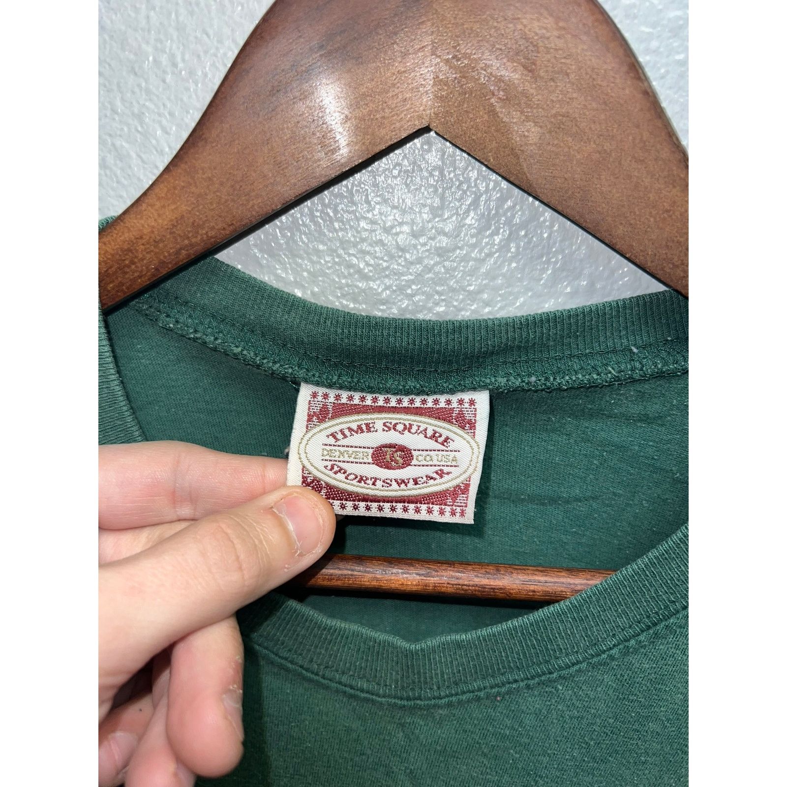 Vintage Vintatge Chi Eta Phi Shirt Iota Eta Turtle Green Tee VTG XL Size US XL / EU 56 / 4 - 5 Thumbnail