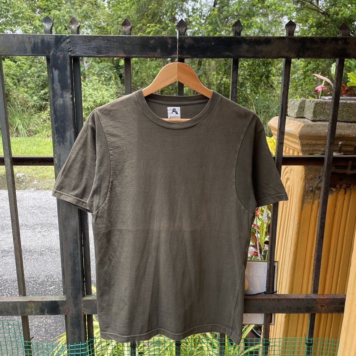 Engineered Garments × Nepenthes 🔥🇯🇵Nepenthes New York Casual Plain Tee Size US M / EU 48-50 / 2 - 1 Thumbnail