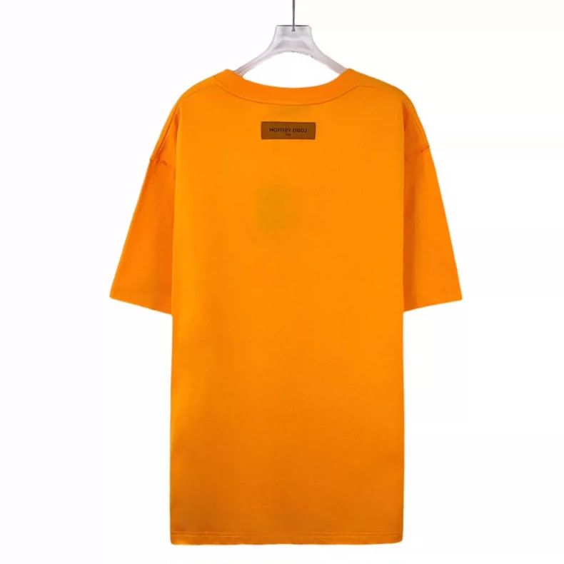 Louis Vuitton Louis Vuitton size 4l 25 orange logo embossed cotton crewne Size US M / EU 48-50 / 2 - 2 Thumbnail
