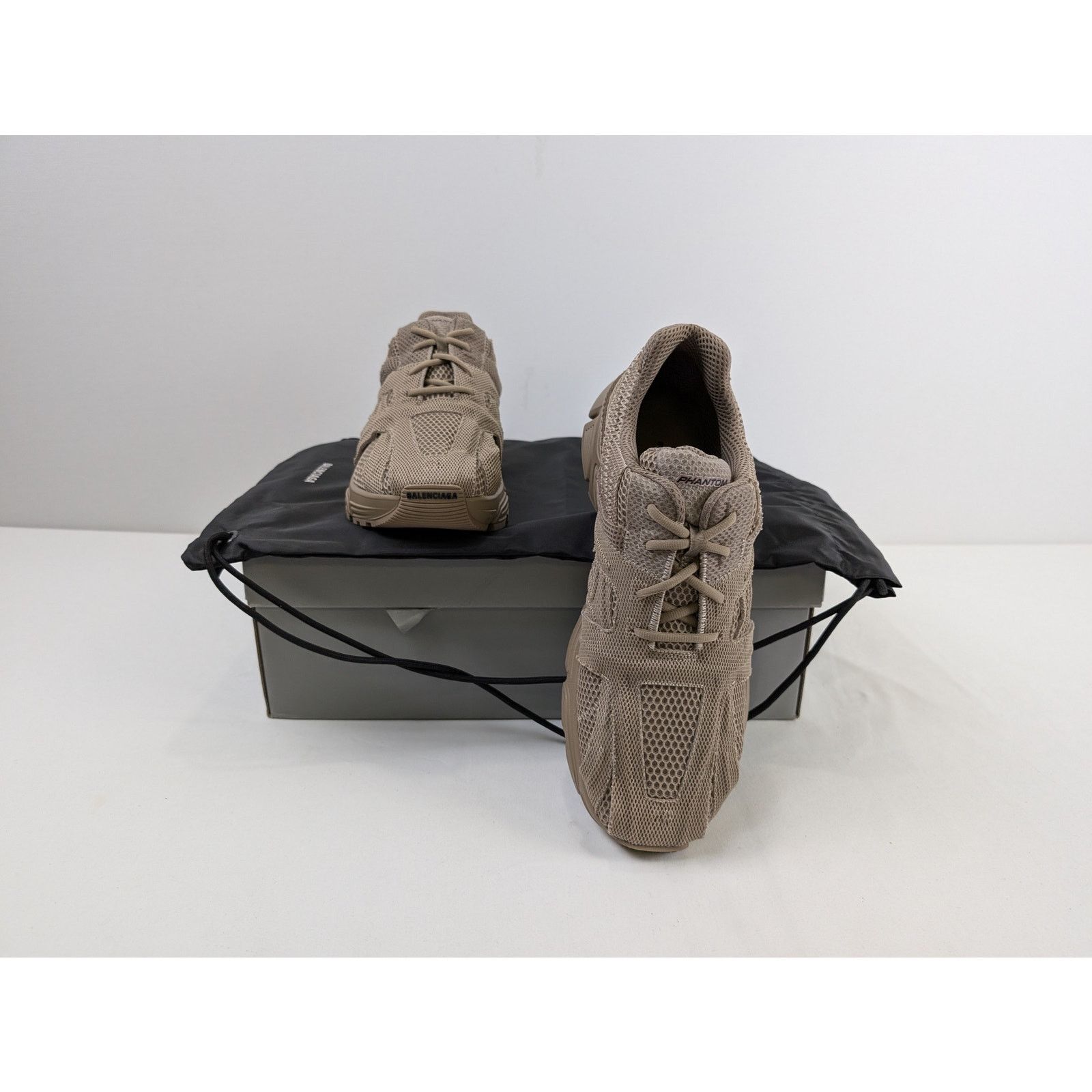 Balenciaga o1rshd1 Phantom Sneakers in Dark Beige Size US 13 / EU 46 - 20 Thumbnail