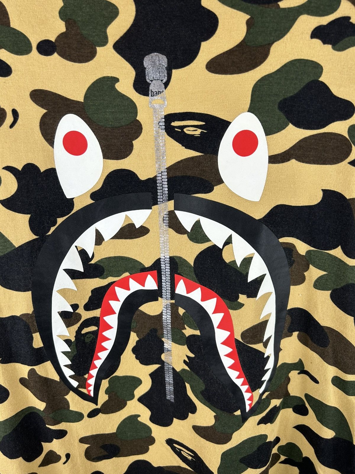 Bape Bape 1st Camo Shark Print T-Shirt Size US XL / EU 56 / 4 - 3 Thumbnail