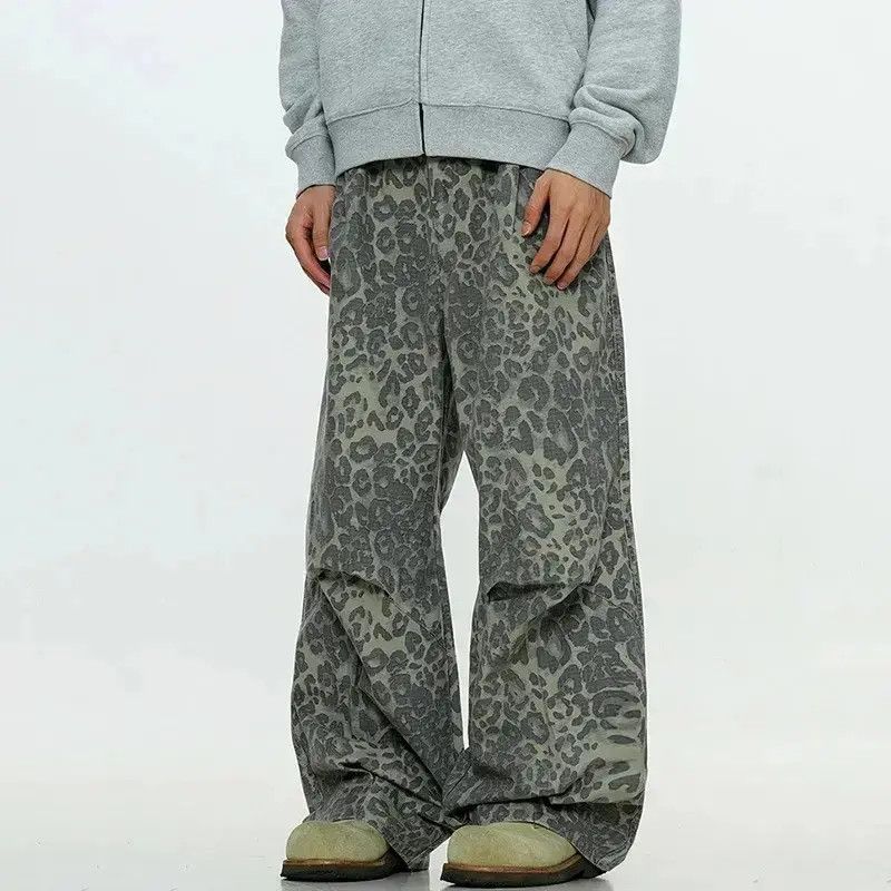 Japanese Brand Drawstring Leopard Printing Jeans Size US 32 / EU 48 - 1 Thumbnail