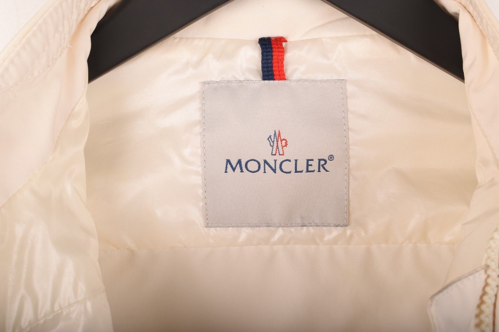 Moncler Original Moncler Daphne Women White Jacket Size 1 S H5501 Size S / US 4 / IT 40 - 5 Thumbnail