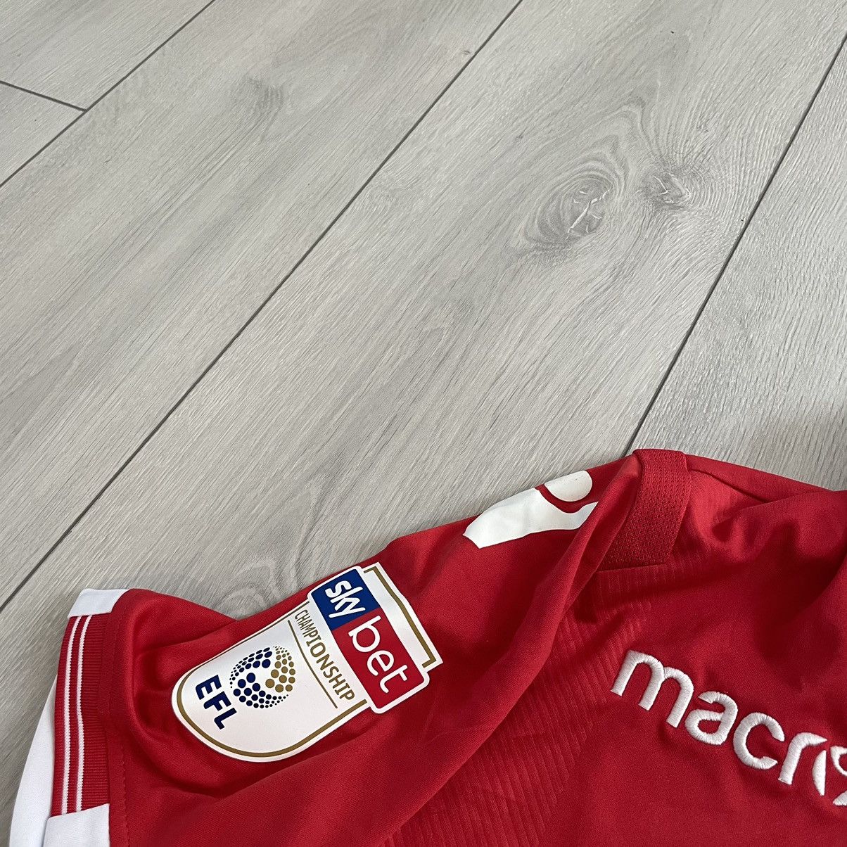 Other Macron Forest BETBRIGHT skybet Jersey shirt tee Size US L / EU 52-54 / 3 - 4 Thumbnail