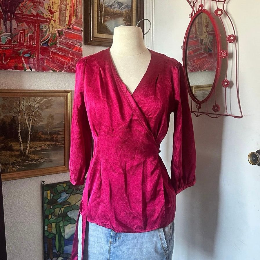 Banana Republic banana republic red long sleeve wrap blouse Size S / US 4 / IT 40 - 1 Thumbnail