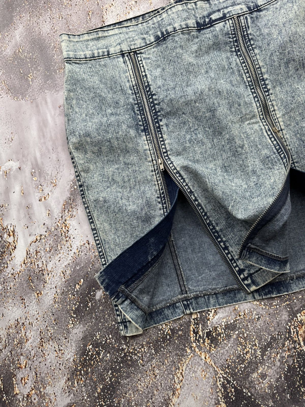 Japanese Brand × Vintage Vintage Multi Zipped Cool Denim Mini Skirt Size 27" / US 4 / IT 40 - 2 Thumbnail