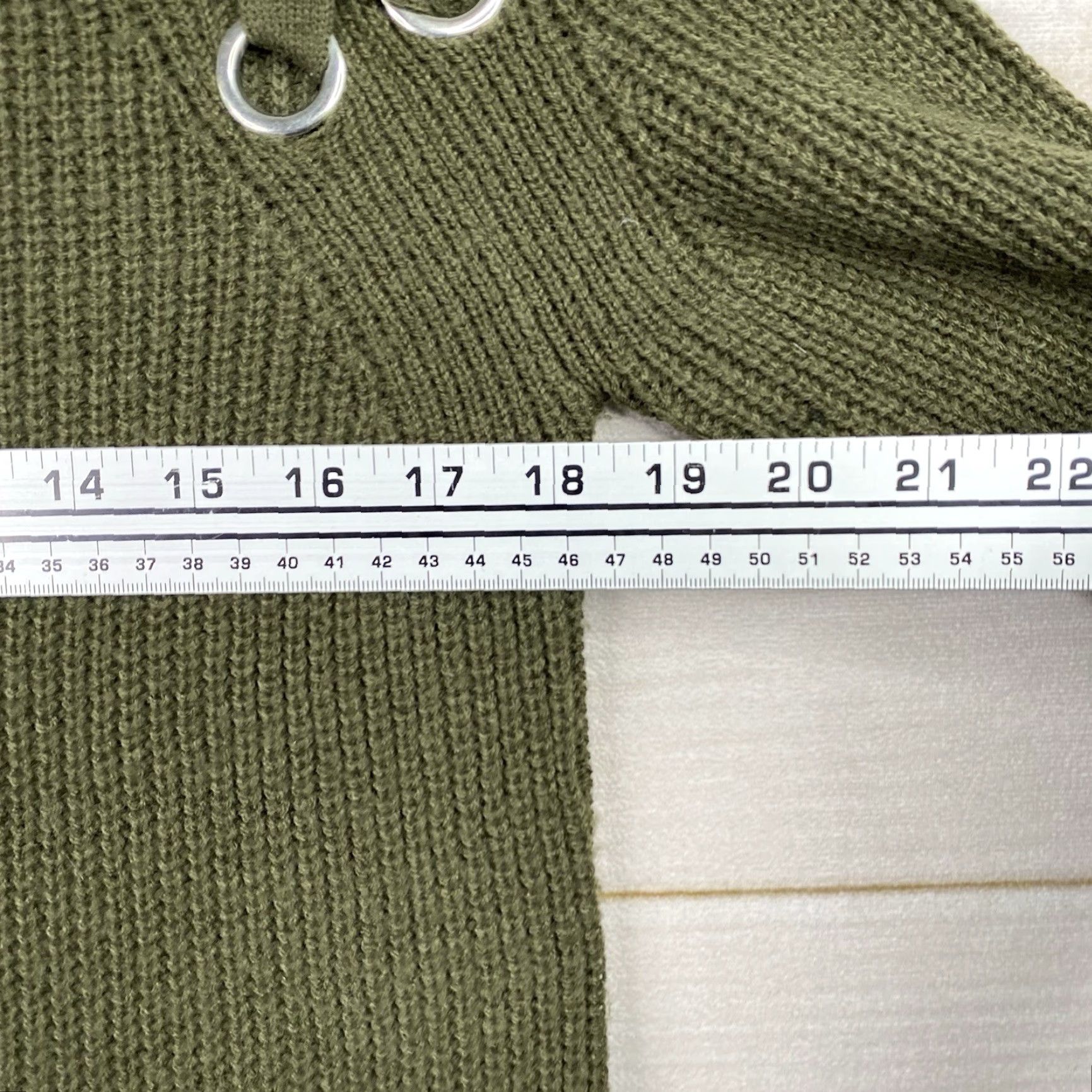 Vintage FRESHMAN 1996 Sweater Womens M Green Cable Knit Round Neck Laced Crochet Silver Grommets Vintage: No (adjusted to rules) Size M / US 6-8 / IT 42-44 - 6 Thumbnail