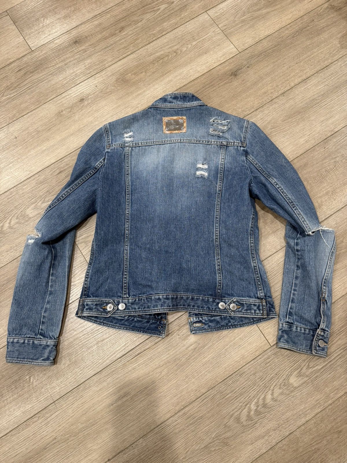 Dolce & Gabbana Dolce & Gabbana Distressed Paneled Denim Trucker Jacket Size US S / EU 44-46 / 1 - 8 Thumbnail