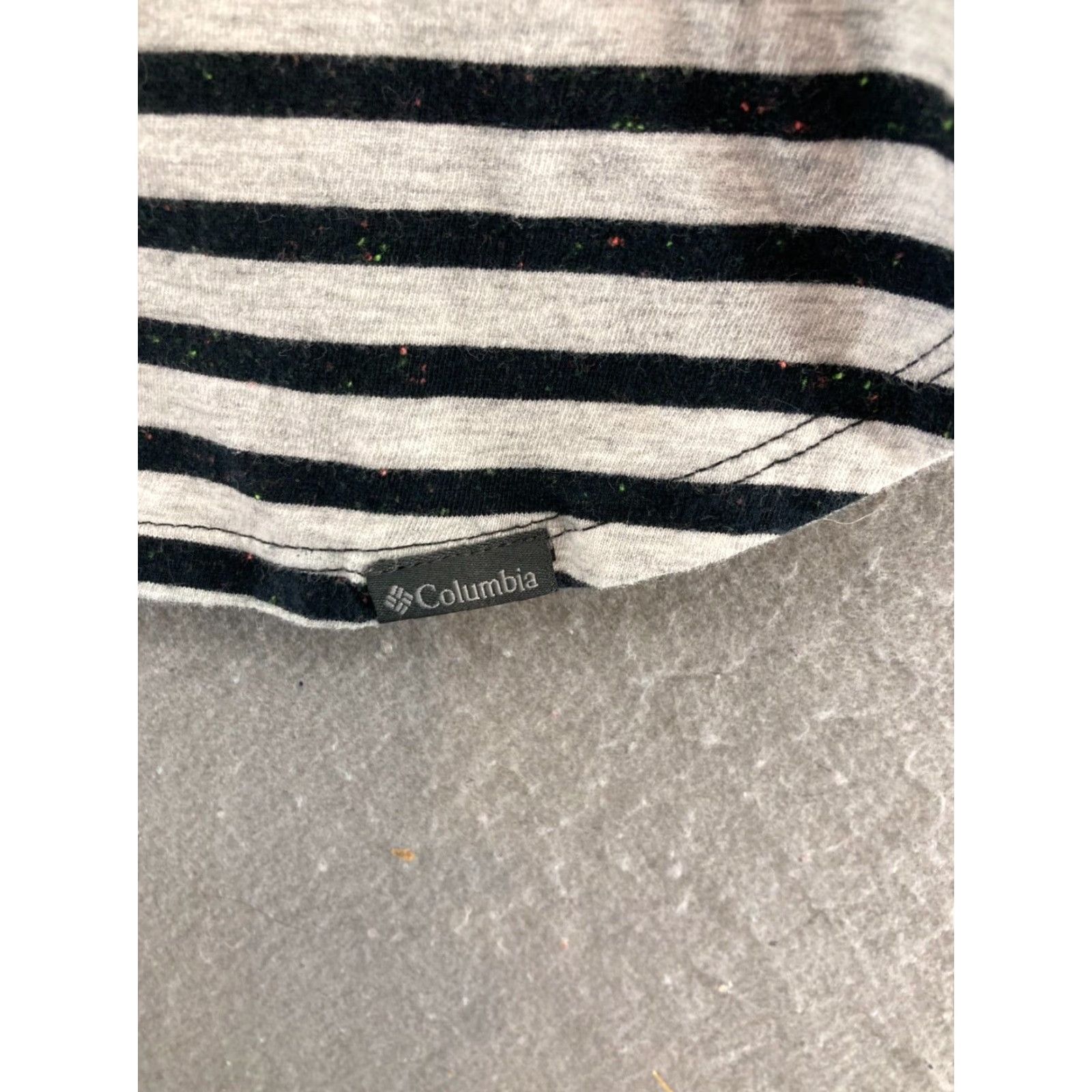 Vintage Columbia Shirt Womens M Striped Gray Outdoor Blouse Size M / US 6-8 / IT 42-44 - 5 Thumbnail