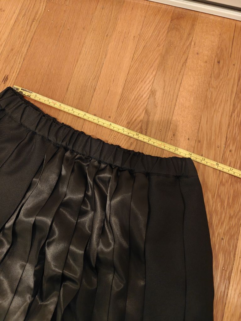 Comme des Garcons Black Black cdg black pleated midi skirt Size US 34 / EU 50 - 5 Thumbnail