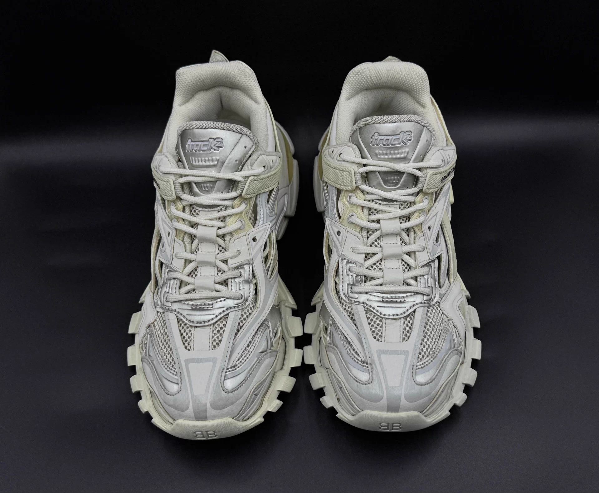 Balenciaga Balenciaga Track 2.0 white round lace-up low-top men's Size US 9 / EU 42 - 2 Thumbnail