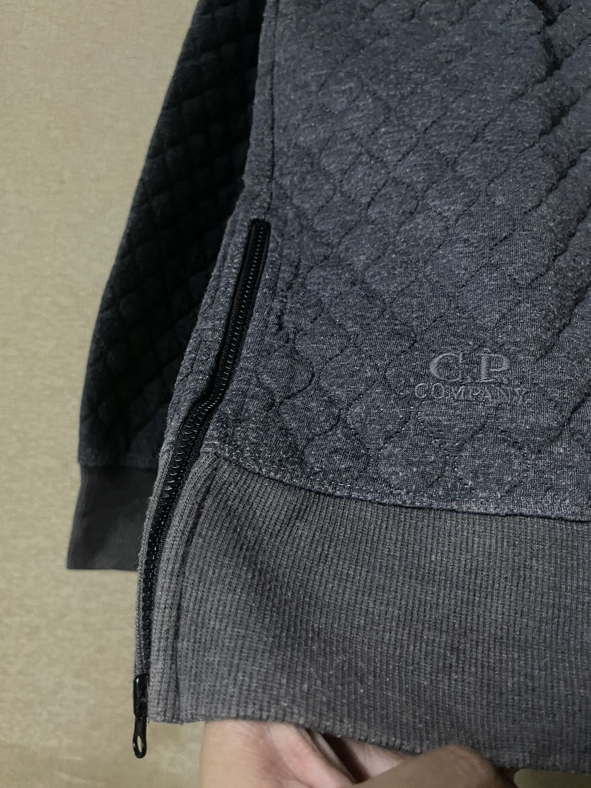 C.P. Company C.P. COMPANY Quilted Crew Neck Sweatshirt Size US M / EU 48-50 / 2 - 4 Thumbnail