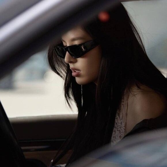 Saint Laurent Paris New Saint Laurent SLM140/F 002 Sunglasses - Shiny Black Size ONE SIZE - 4 Thumbnail