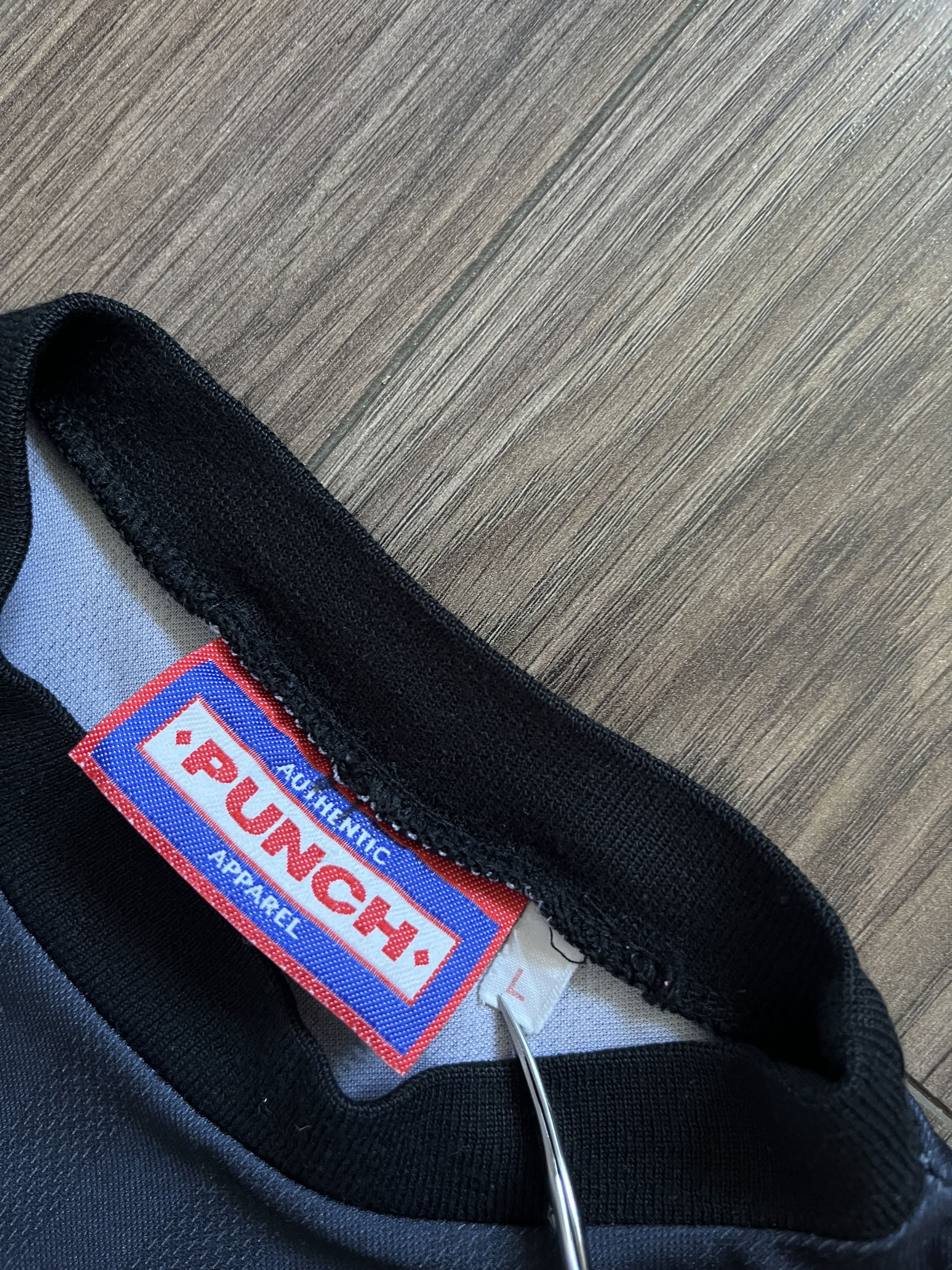 Vintage Ipswich Town 1997/1998 Home Punch Vintage Jersey Dark Blue Size US L / EU 52-54 / 3 - 6 Thumbnail