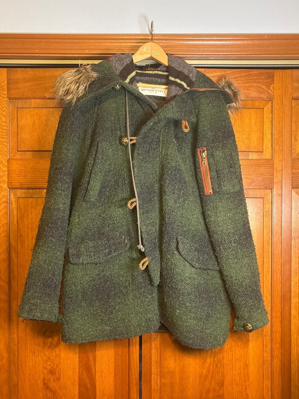 The Unbranded Brand Artisan de Luxe Toggle Coat Faux Fur Hood Green M Size US M / EU 48-50 / 2 - 5 Thumbnail