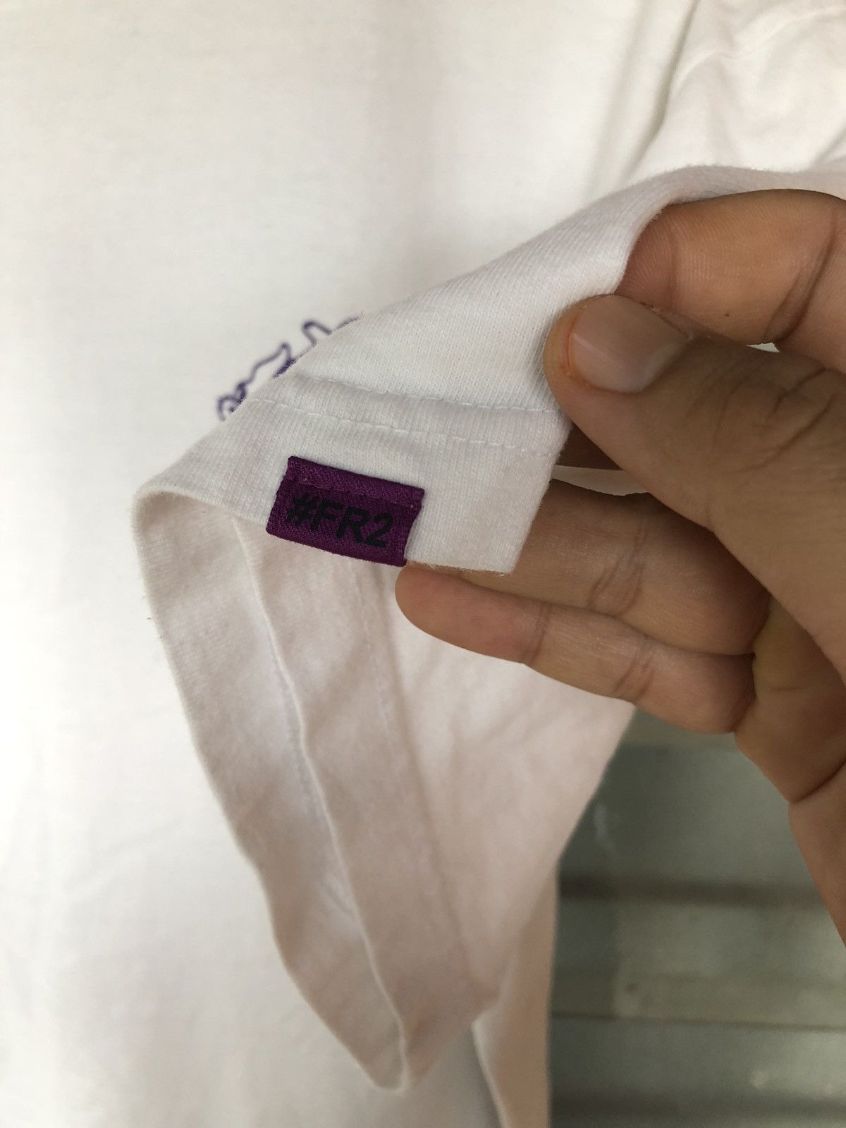 FR2 × Japanese Brand Fxxking Rabbits FR2 White Shirt Tee Size US L / EU 52-54 / 3 - 6 Thumbnail
