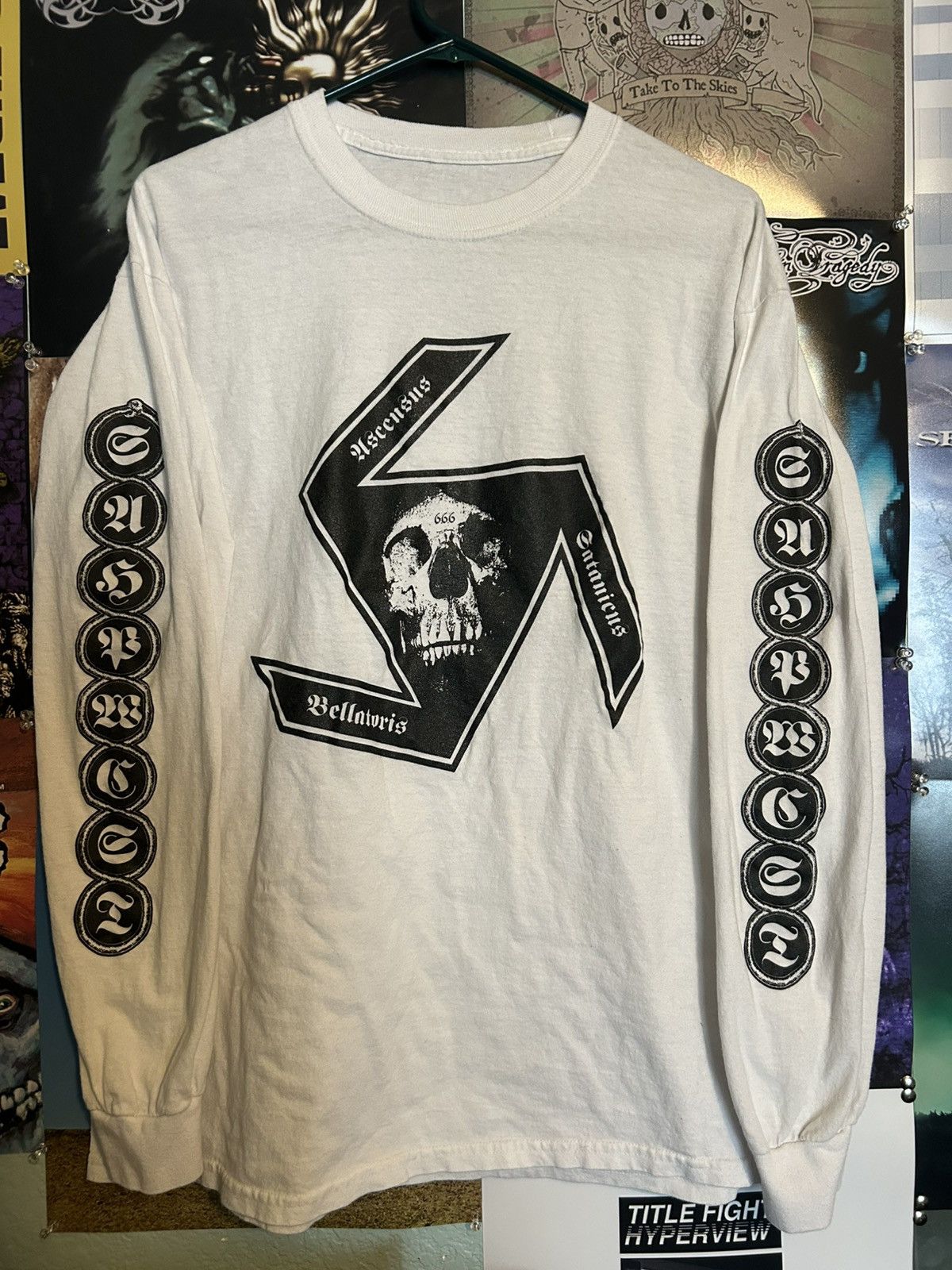 Gildan Intolitarian- Long sleeve Size US S / EU 44-46 / 1 - 1 Thumbnail