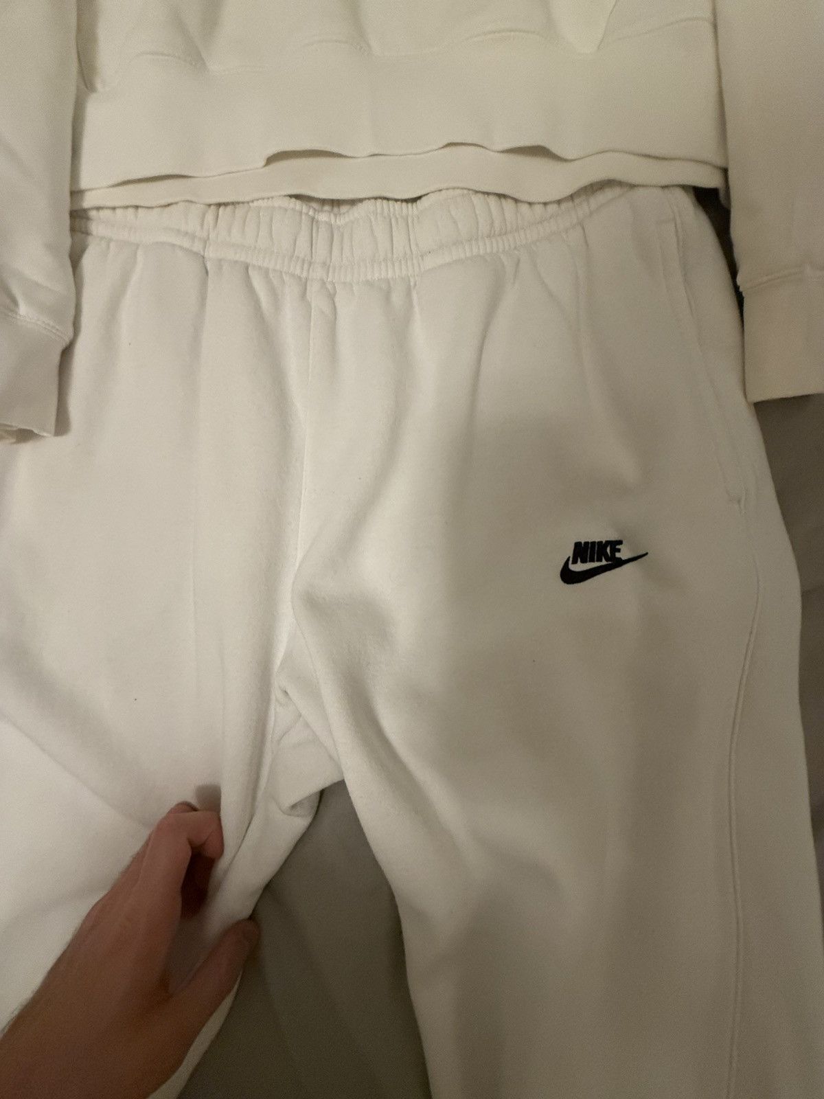 Nike White Nike Cuffed Sweatpants Size L Size US 36 / EU 52 - 5 Thumbnail