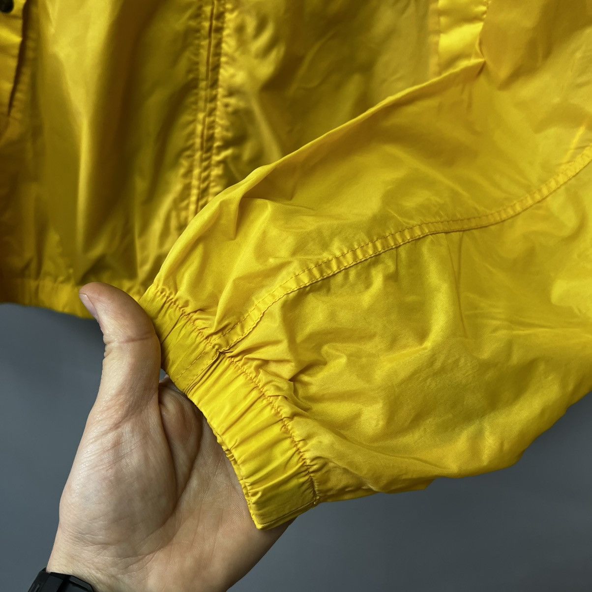 Gant × Vintage Vintage 90s GANT USA 🇺🇸 Nylon Jacket men’s Size US L / EU 52-54 / 3 - 5 Thumbnail