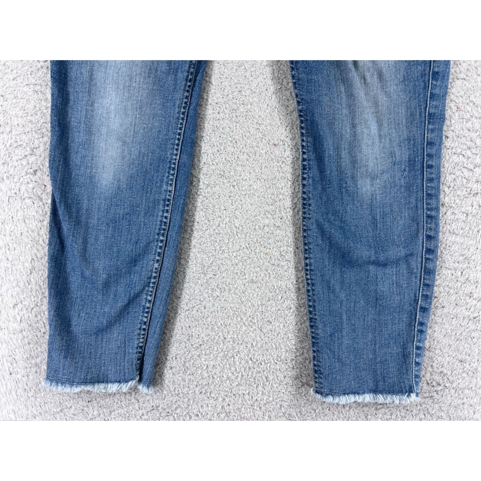 7 For All Mankind 7 For All Mankind Jeans Womens 31 Blue Denim Ankle Cotton 30x25 Regular Zip Pocket 5-Pocket Solid Color 30 Waist Inseam 25 Size 24" / US 00 / IT 34 - 2 Thumbnail
