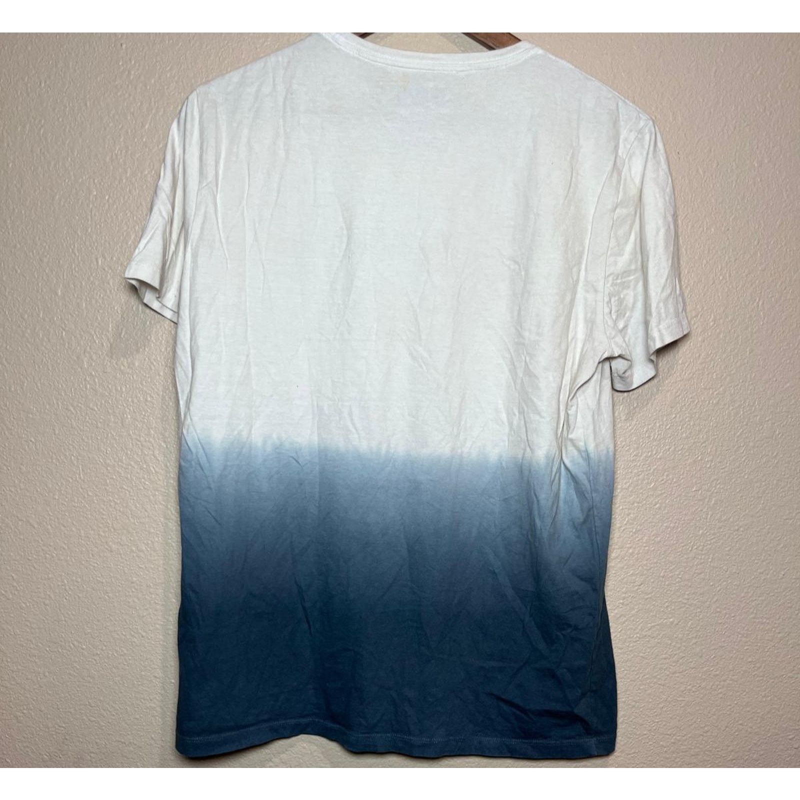 Universal Studios 🦈 JAWS Graphic T-Shirt – Size M Size US M / EU 48-50 / 2 - 2 Thumbnail