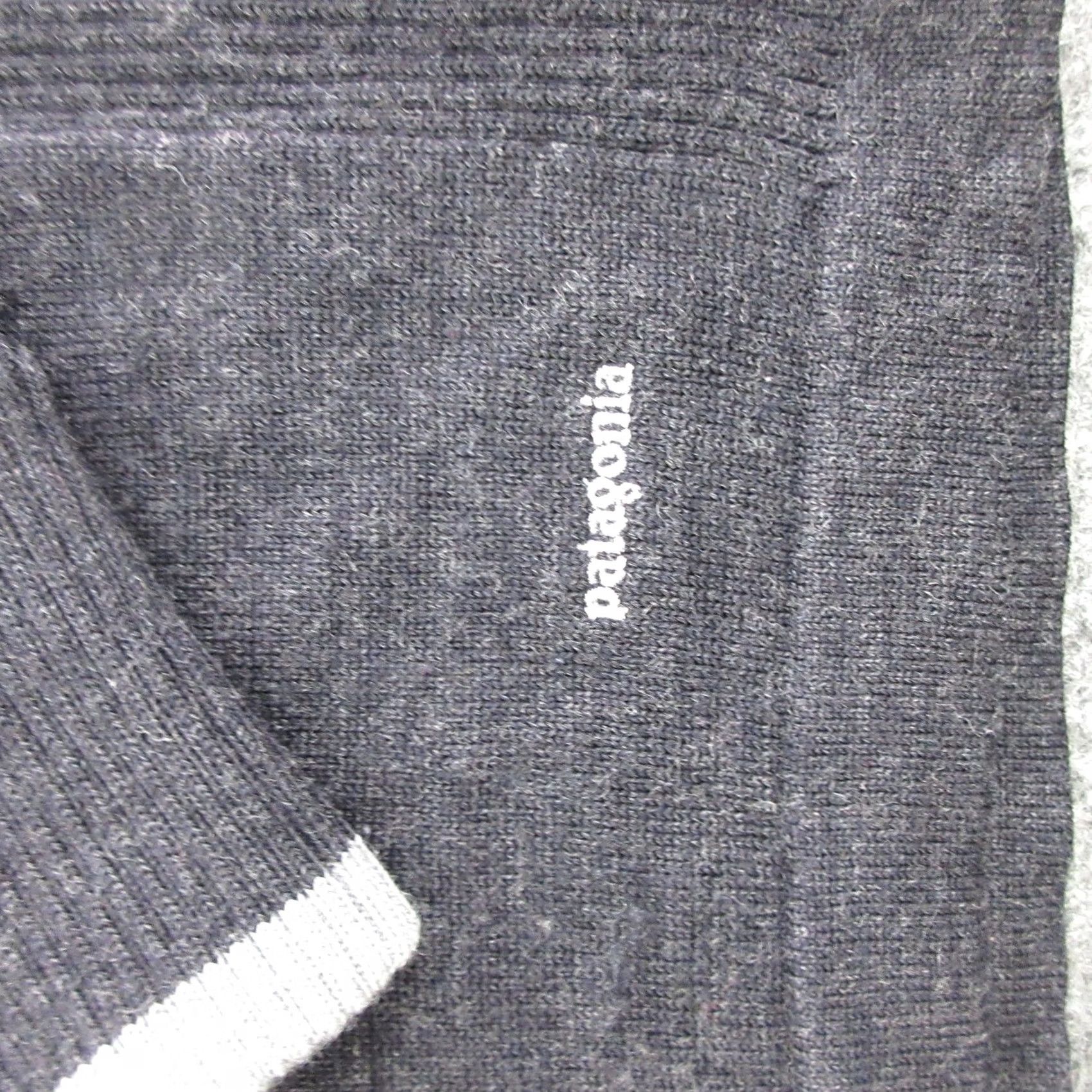 Patagonia Patagonia Mens Sweater 1/4 Zip Mock Neck Wool Pullover Knit Gray S Solid Merino Wool Pullover Men M GrAy 1/4 Zip Mock Neck Knit Size US M / EU 48-50 / 2 - 2 Thumbnail