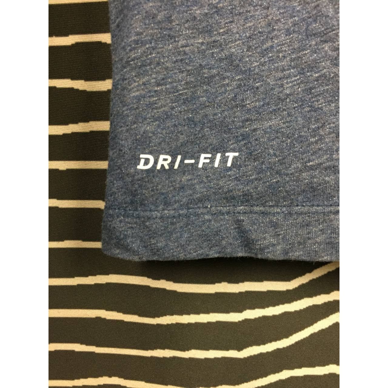 Nike Nike Dri-Fit Swoosh Logo Heather Blue Athletic Tee Size US XL / EU 56 / 4 - 6 Thumbnail
