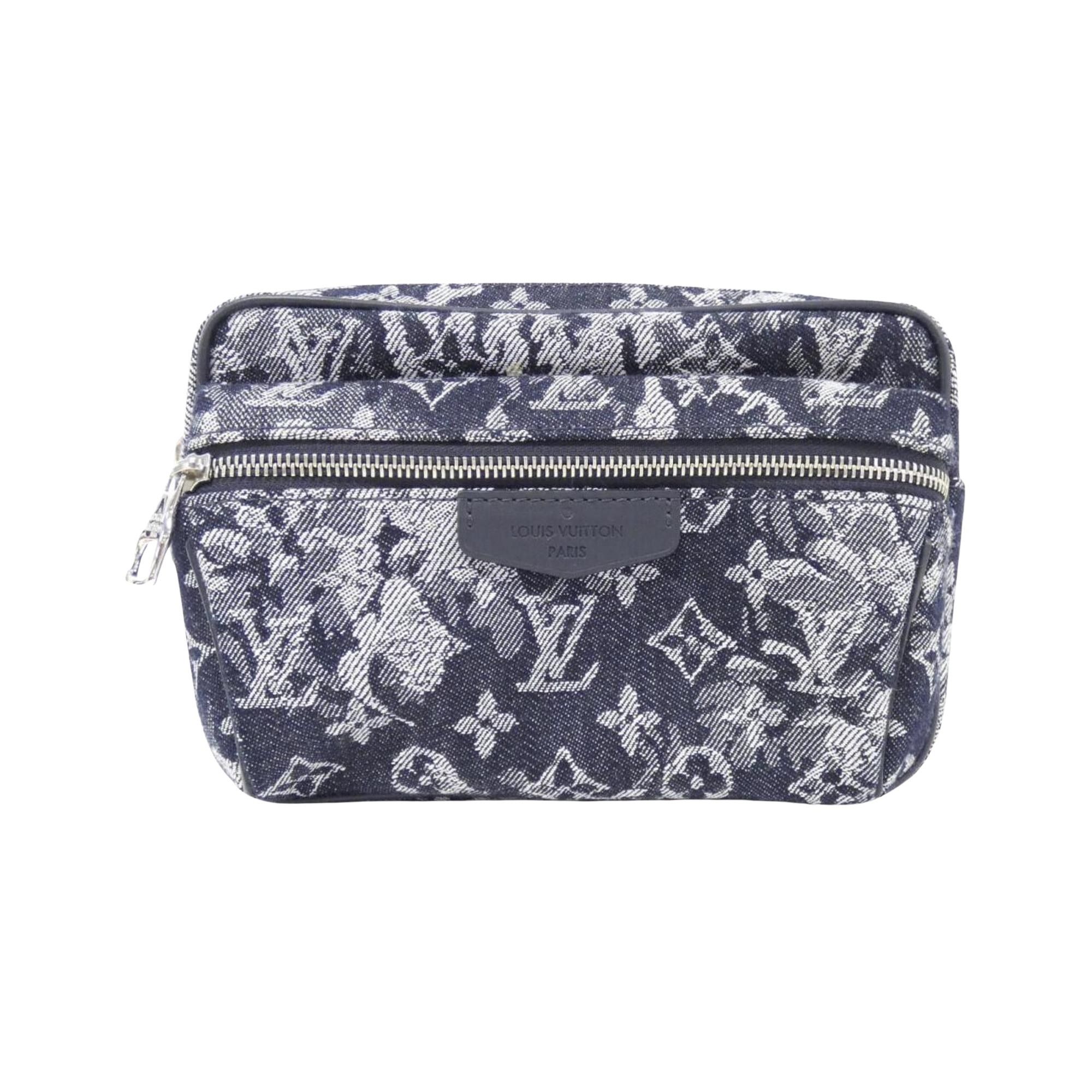 Louis Vuitton Louis Vuitton Outdoor clutch Size ONE SIZE - 1 Thumbnail