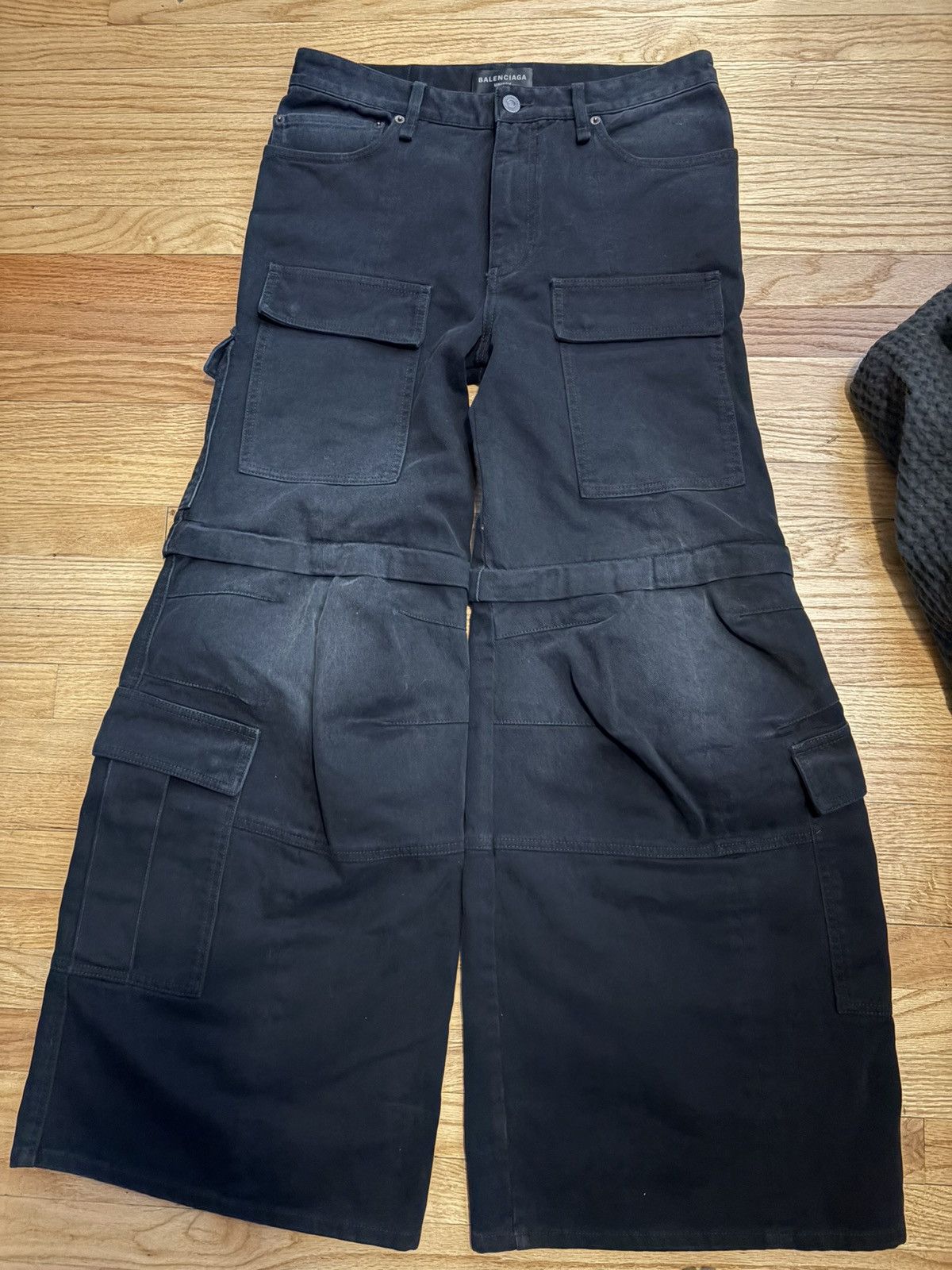 Balenciaga Balenciaga flared denim cargo, zips into shorts Size US 32 / EU 48 - 1 Thumbnail