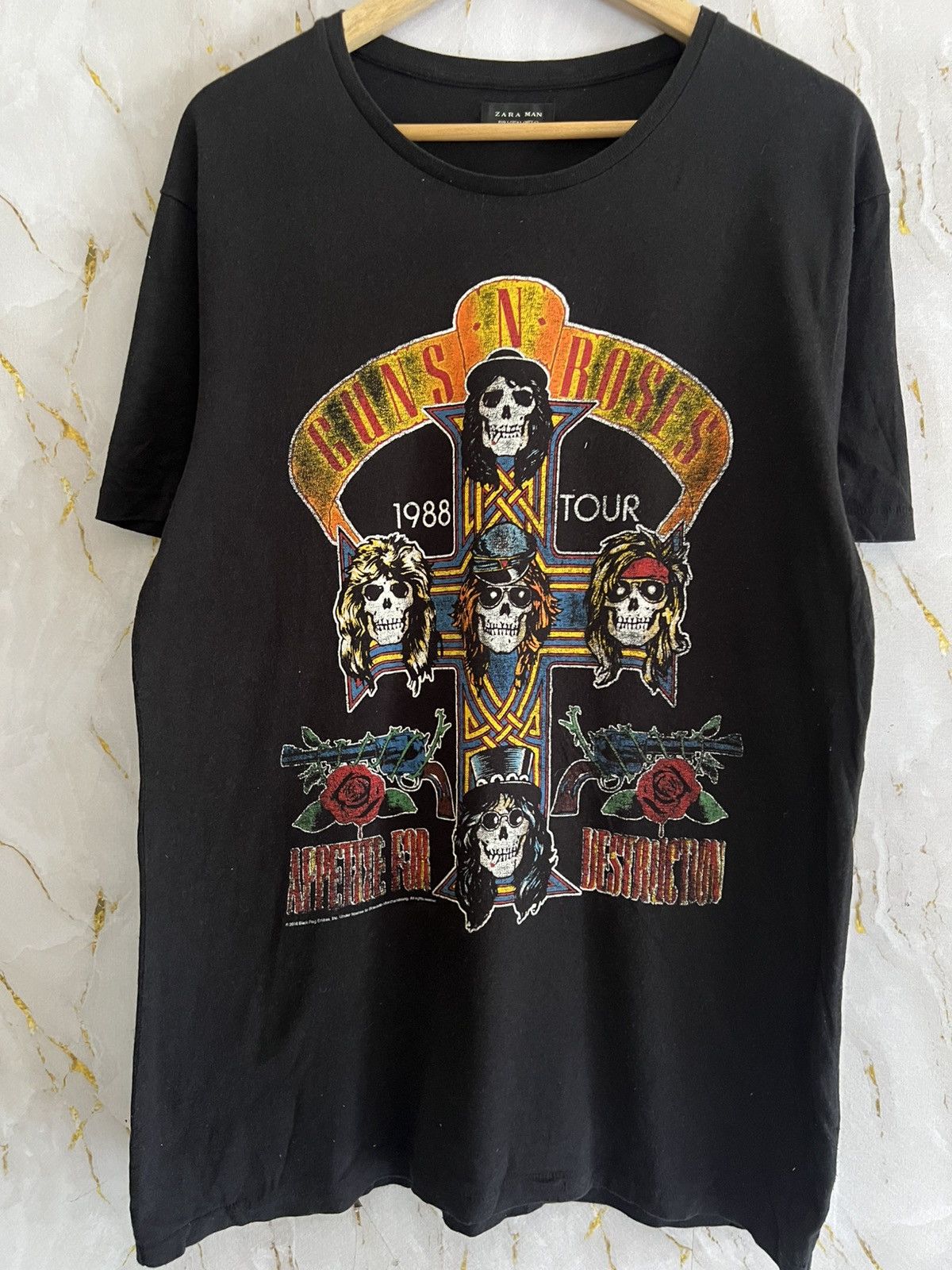 Zara GUN N ROSE LOGO 1998 TOUR TSHIRT Size US L / EU 52-54 / 3 - 1 Thumbnail