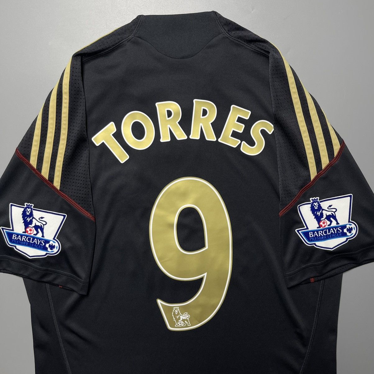 Vintage LIVERPOOL ADIDAS 2009/2010 FOOTBALL AWAY JERSEY #9 TORRES Size US M / EU 48-50 / 2 - 10 Thumbnail