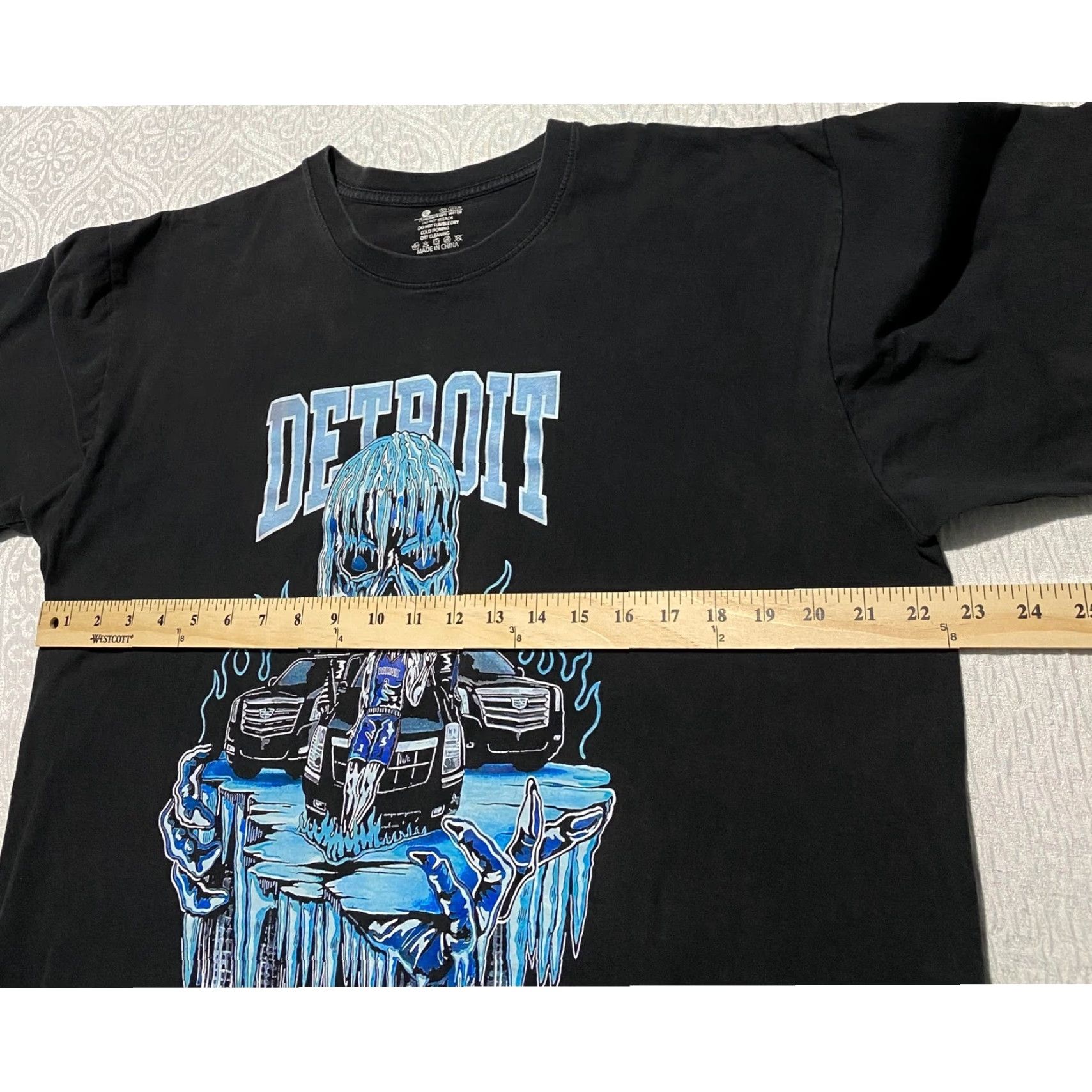 Vintage Motorcade Detroit Skull Ice Basketball Graphic T-Shirt Mens L Black Size US L / EU 52-54 / 3 - 5 Thumbnail