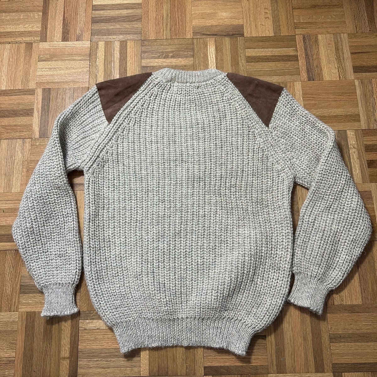 Vintage Vintage Highland Club wool sweater Size US L / EU 52-54 / 3 - 2 Thumbnail
