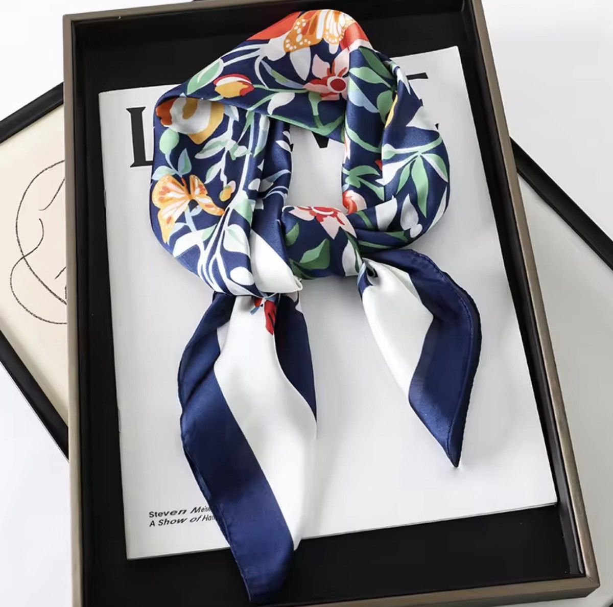 Japanese Brand ✨Elegant Bandana Square Scarf Silky Satin Print Leop Size ONE SIZE - 5 Thumbnail