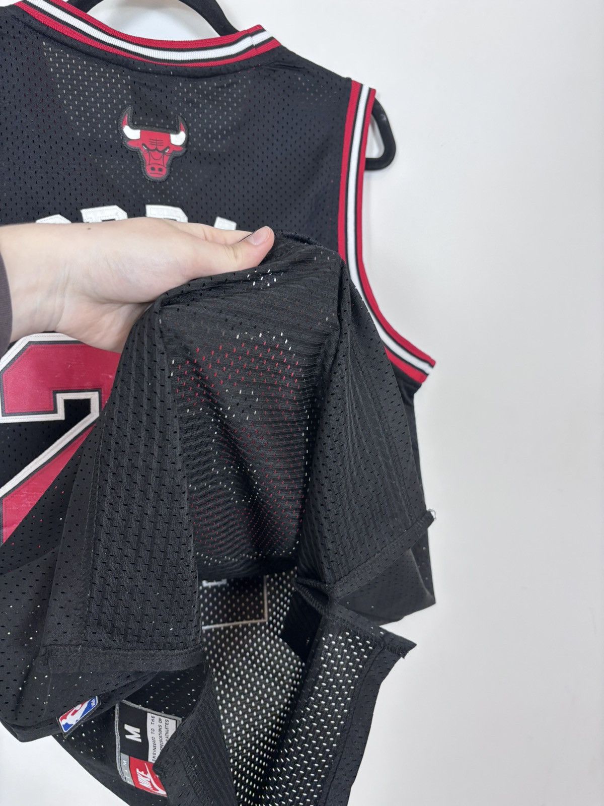Nike Nike Chicago Bulls Michael Jordan #23 Basketball Jersey Size US M / EU 48-50 / 2 - 17 Thumbnail
