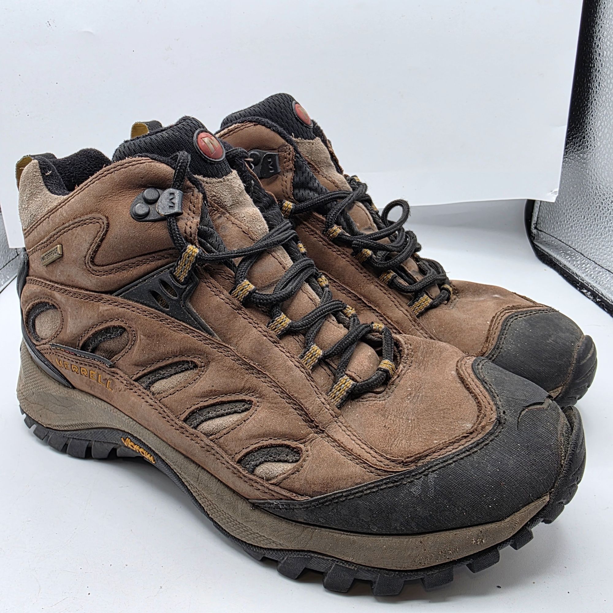 Merrell Merrell Radius Mid Mens Size 9 Cocoa Brown Waterproof Hiking Size US 9 / EU 42 - 1 Thumbnail