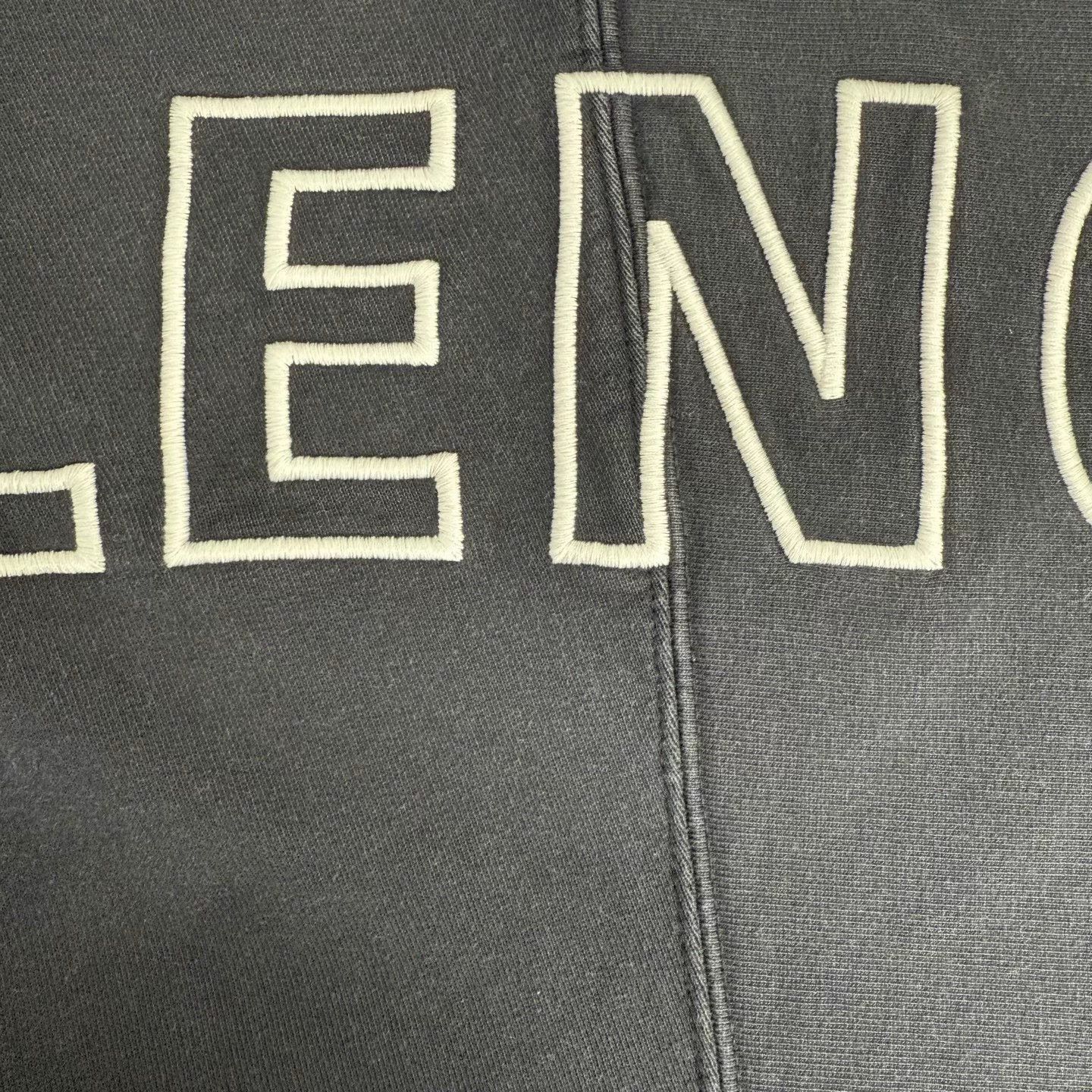 Balenciaga Balenciaga side logo arm print black hoodie 1 Size US S / EU 44-46 / 1 - 5 Thumbnail