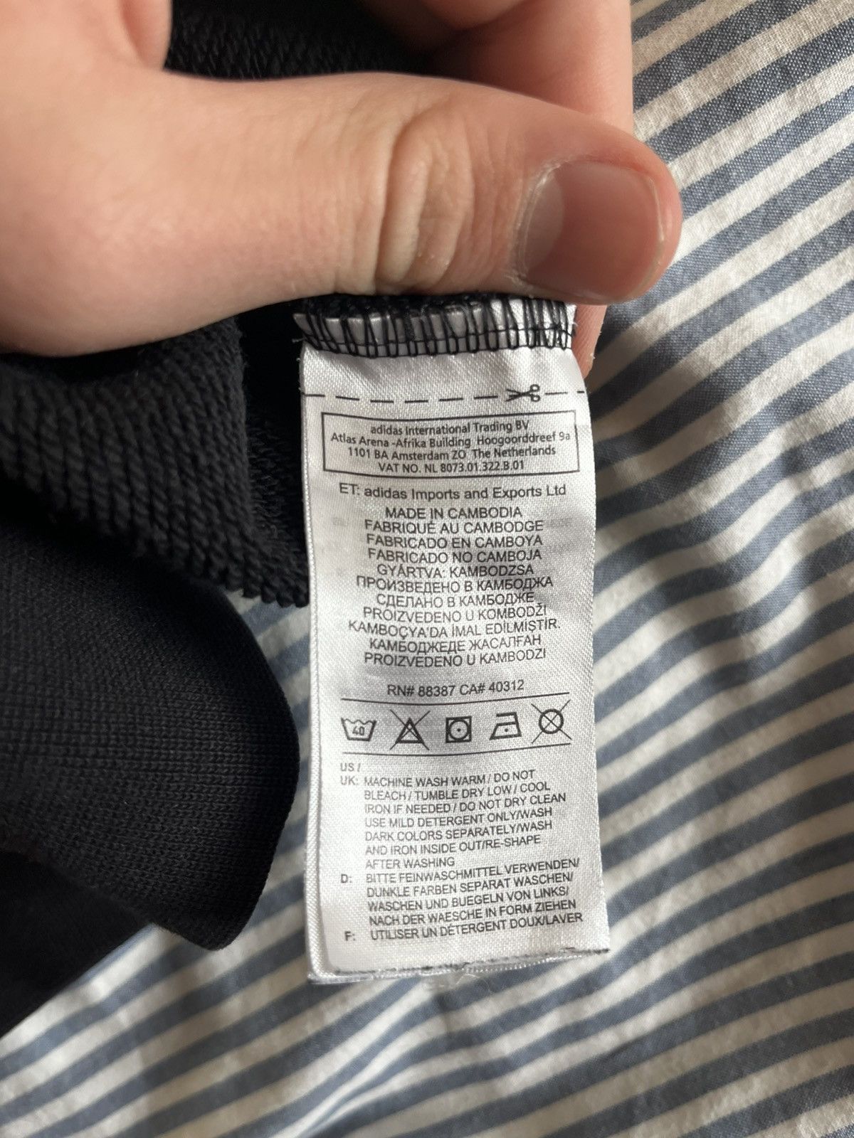 Adidas Adidas Crewneck Size US M / EU 48-50 / 2 - 3 Thumbnail